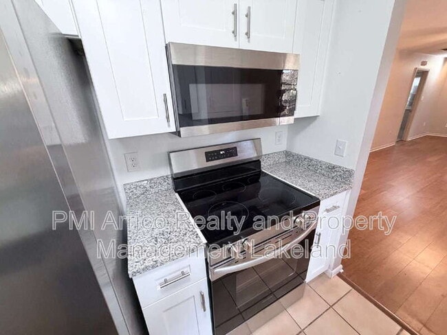 Building Photo - 141 Fernery Rd