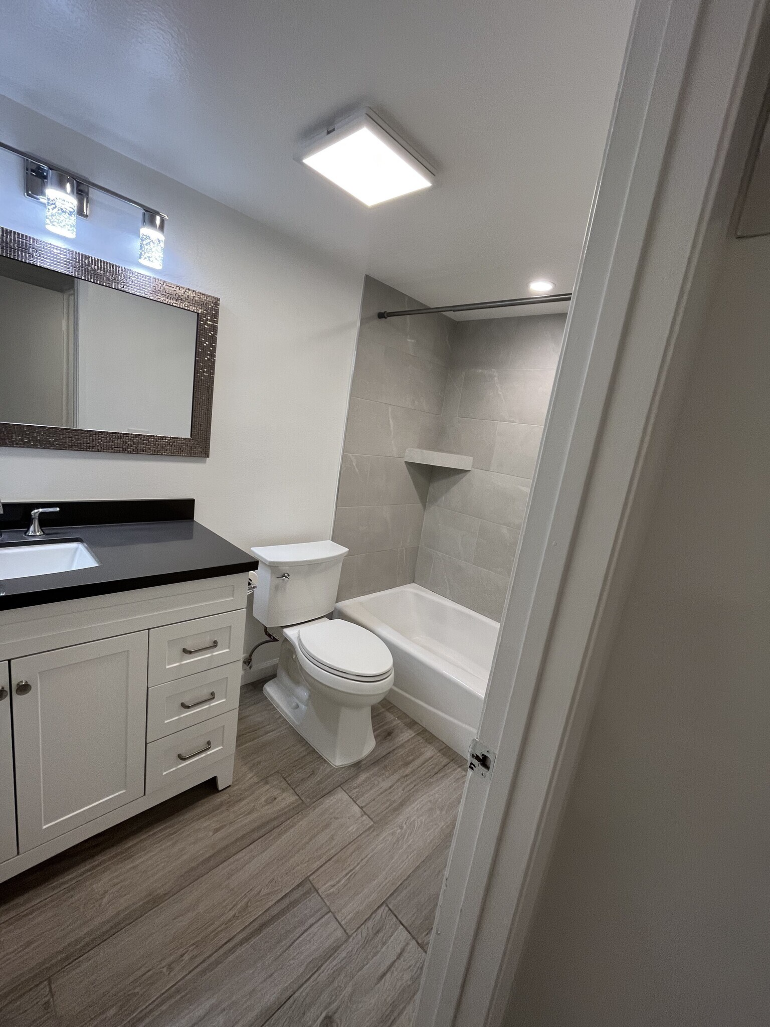 Modern Bathroom - 26200 Redlands Blvd