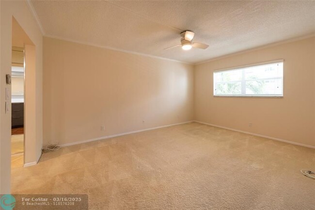 Building Photo - 3101 NE 47th Ct