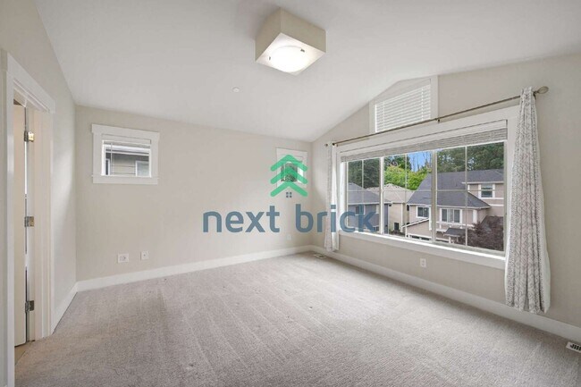 Building Photo - Spacious 4-Bed Retreat with 3.5 Baths in Bothell – Your Dream Home Awaits!