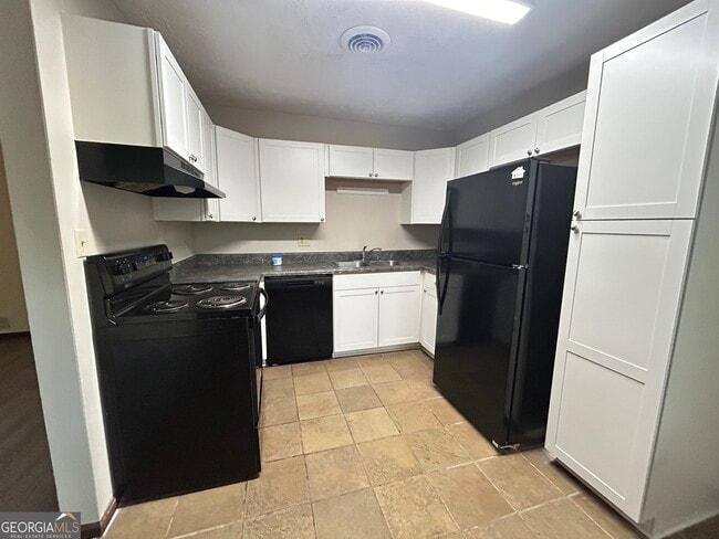 Building Photo - 127 Alden Ct