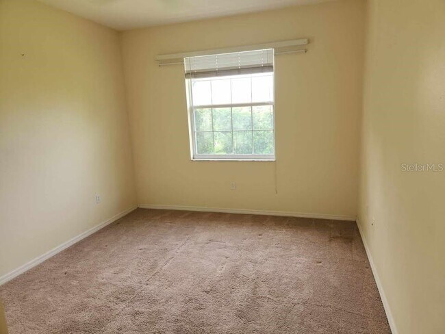 Building Photo - 5282 Far Oak Cir