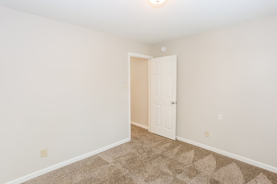 Building Photo - 7345 Mitzi Deborah Dr