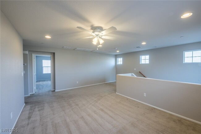 Building Photo - 3012 Camino Largo Ave