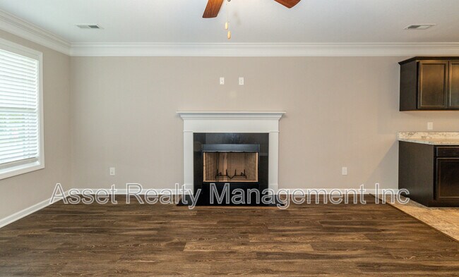 Building Photo - 8205 Zodiac Ln