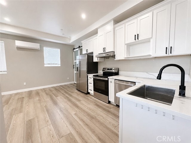 Building Photo - 16322 Paseo De Rocha Dr