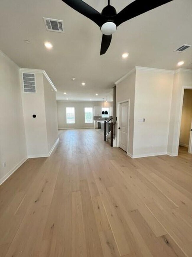 The Brownstones at Northline Classic Style... 212 John ster St