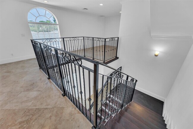 Building Photo - 416 SW 11th St