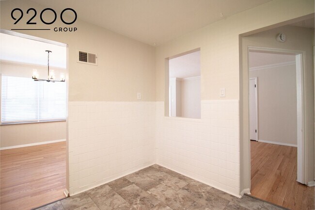 Building Photo - 7240 Balson Ave