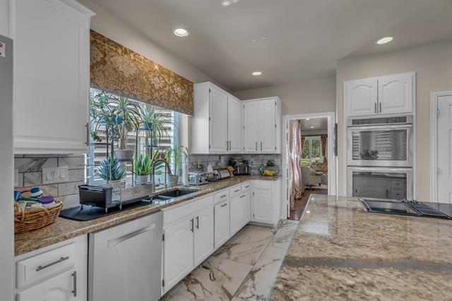 Building Photo - 6120 Brookhollow Dr