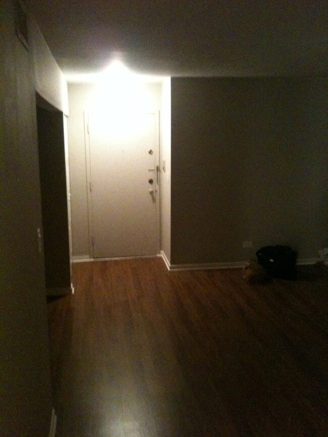 Building Photo - 725 Limerick Ln