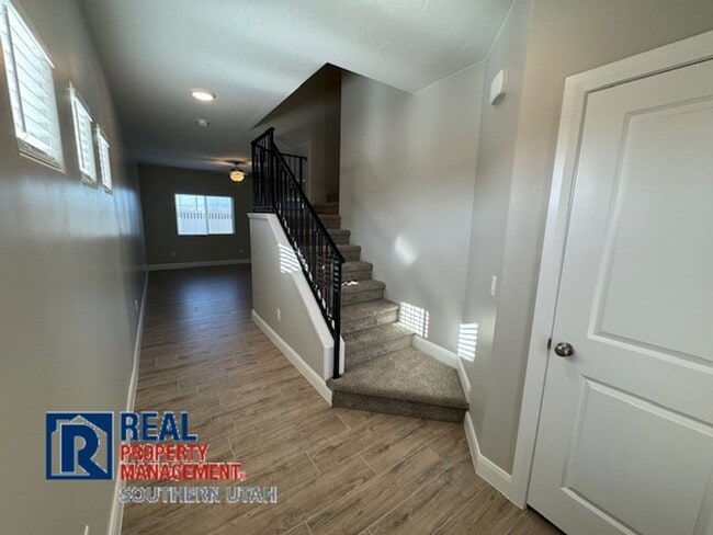 Building Photo - Brand New - River Trail Townhome