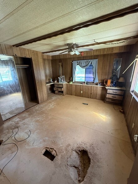 Building Photo - 920 Boardwalk Ln