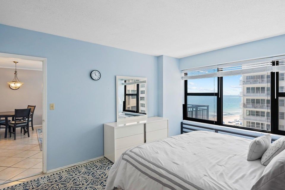 Building Photo - 3800 Galt Ocean Dr