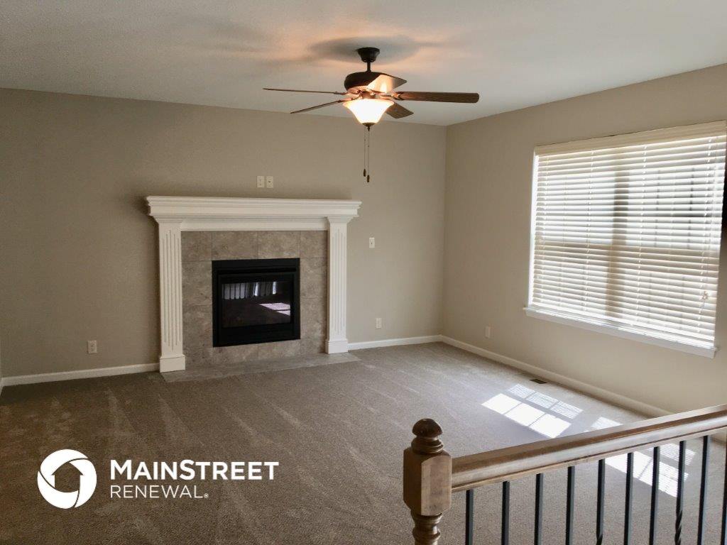 Building Photo - 516 S Poplar St