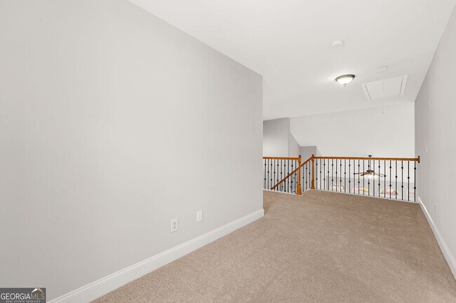 Building Photo - 3329 Rosecliff Trace NE