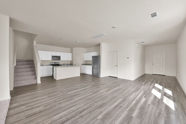 Building Photo - For Lease | 5 Bed, 4 Bath | 2,784 Sq Ft | Chapel Run Community |