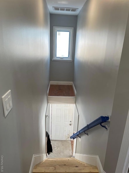 Building Photo - 46 Lincoln Pl