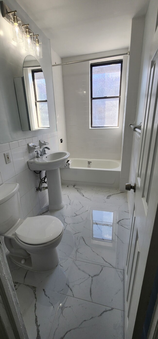 Building Photo - 883 JFK Blvd E