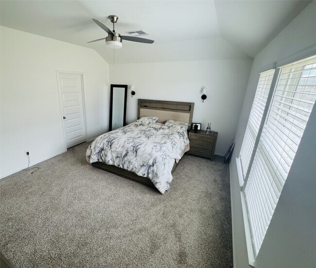 Building Photo - 31726 Sutton Mdws Ln