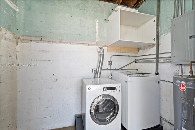 Building Photo - 811 NW 115th St