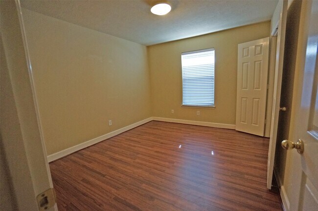 Building Photo - 24414 Cornell Park Ln