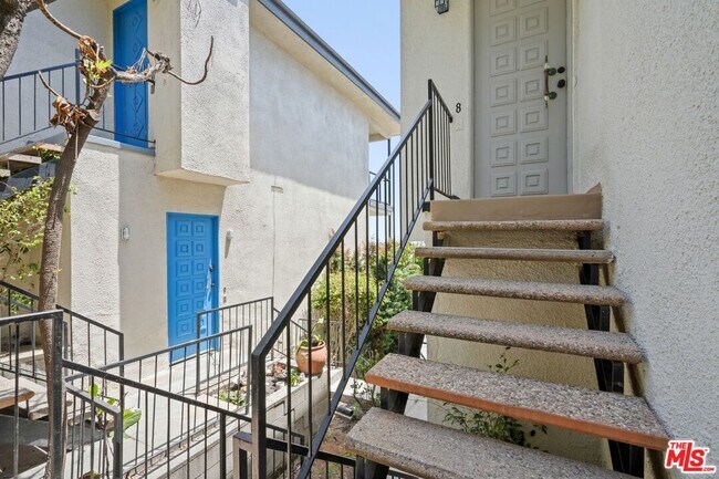 Building Photo - 18103 W Coastline Dr