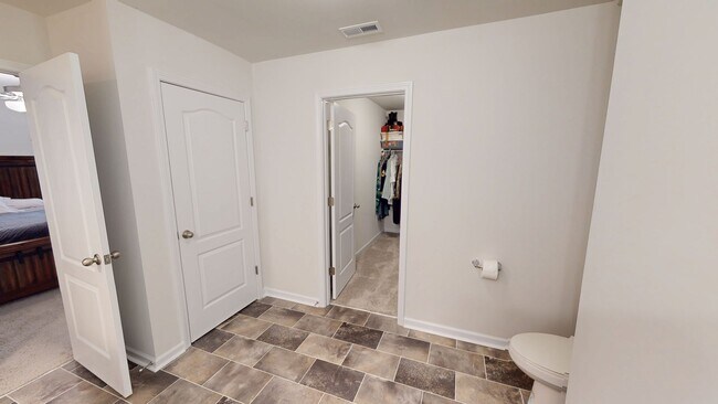 Building Photo - Pet Friendly 2023 Build in Convenient Location!