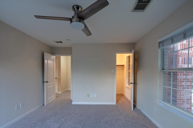 Building Photo - 15907 Kings Cypress Ln