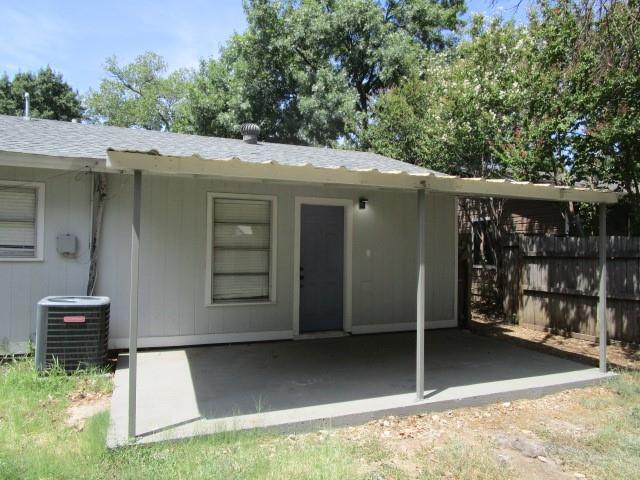 Building Photo - 814 Milam Dr