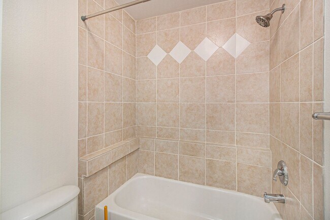 Building Photo - Unique 2-Story Loft-Style Condo w/1200 sqft of Living Space!