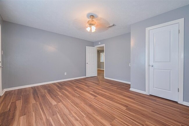 Building Photo - 6527 Kernel St