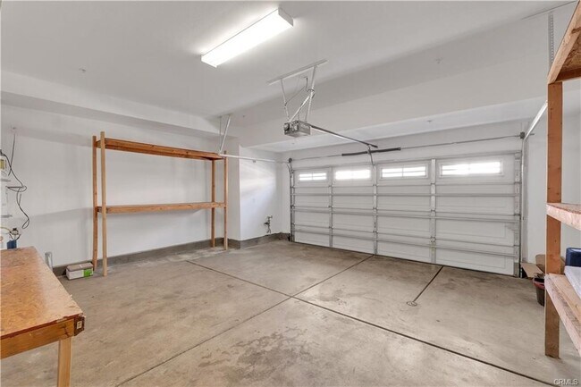 Building Photo - 15723 Parkhouse Dr