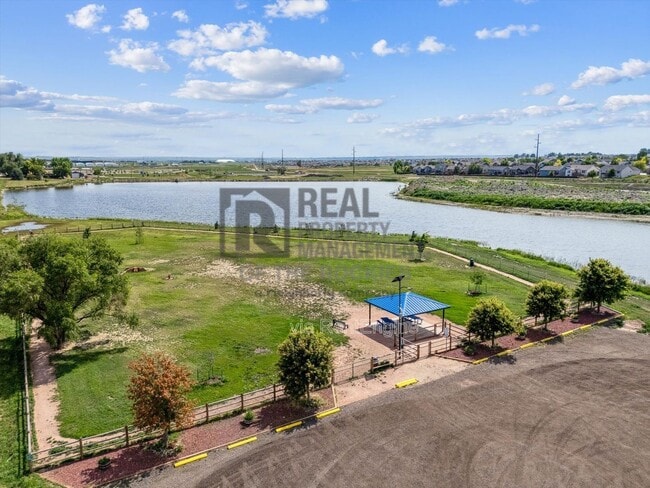 Building Photo - 920 London Wy