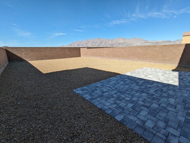 Building Photo - 7703 Moore Crk Ln