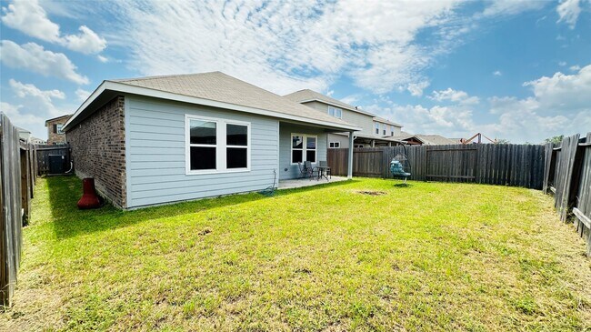 Building Photo - 13507 Northwood Briar Dr