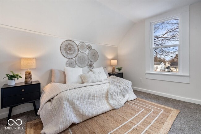 Building Photo - 1741 S State Ave