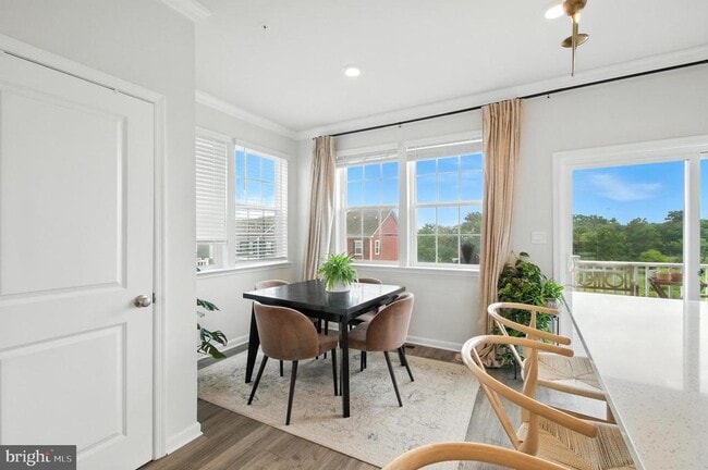 Building Photo - 5051 Silver Oak Dr
