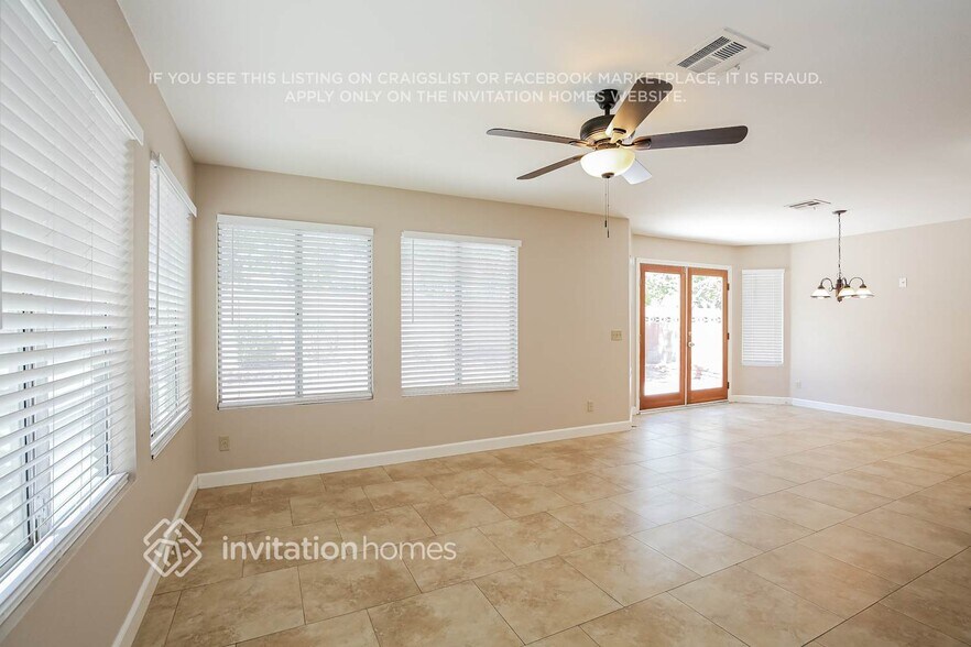 Building Photo - 2121 Harbor Cliff Dr