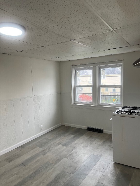 Building Photo - 223 Squires Ave