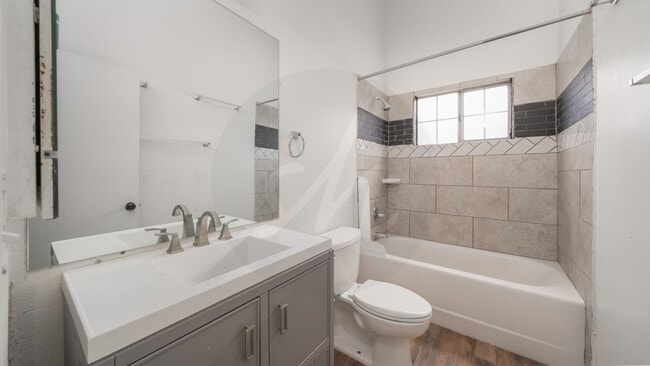 Building Photo - Two bedroom Condo Near Palmer Park