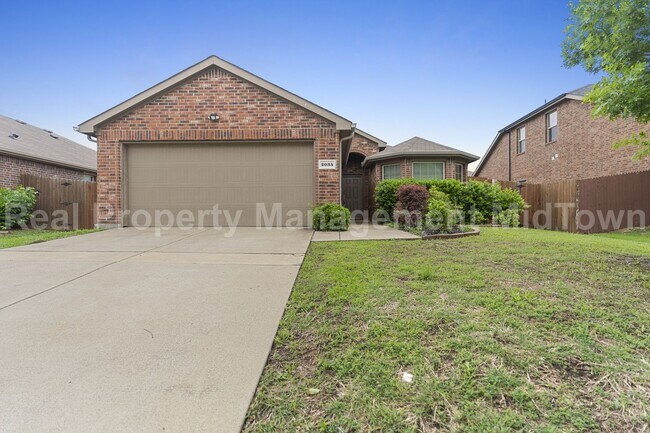 Building Photo - 2035 Karsen Ln