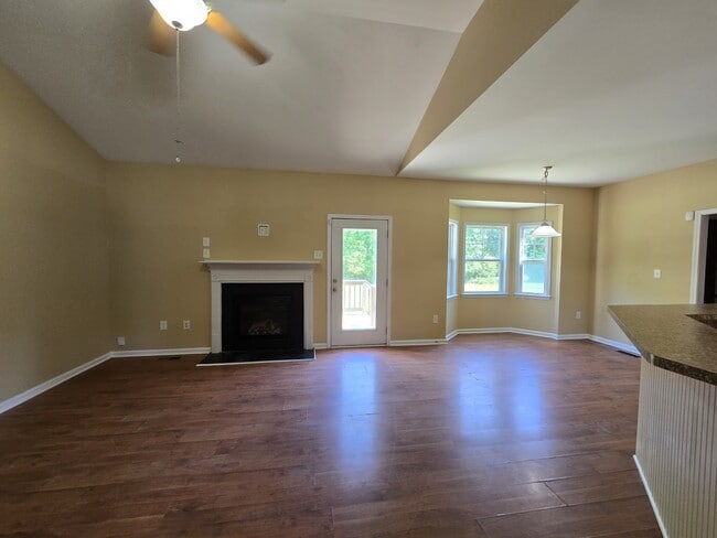 Building Photo - 1421 Tawny Vw Ln