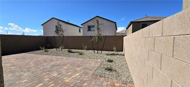 Building Photo - 6071 Swift Lariat St
