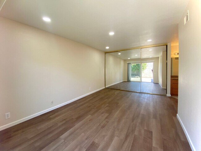 Building Photo - 3-bedroom home located in Union City! – wi...