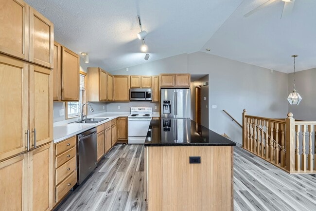 Building Photo - 12740 Eveleth Path