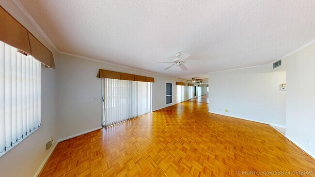 Building Photo - 4201 S Ocean Blvd