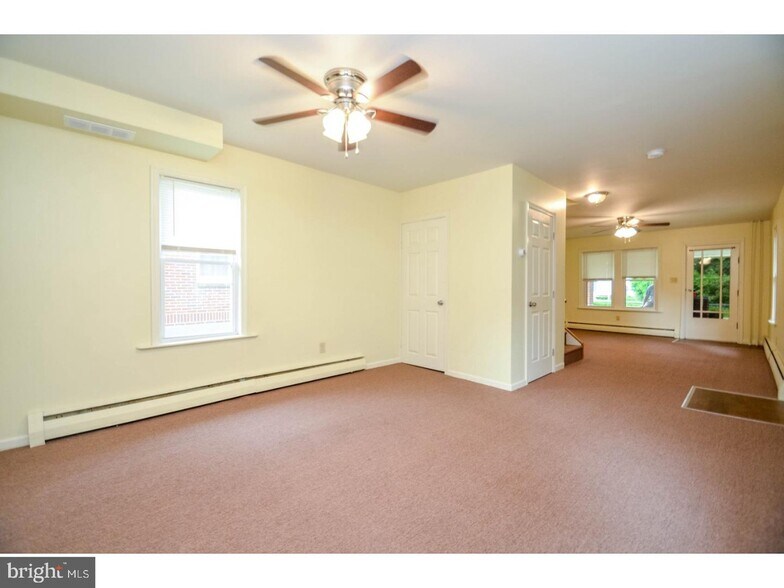 Building Photo - 1726 8th St