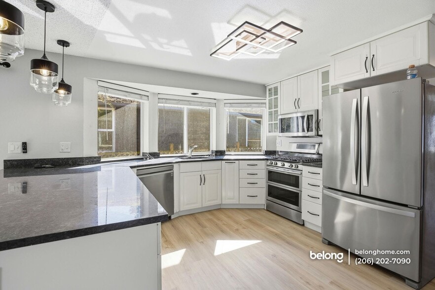 Building Photo - 9243 Palatine Ave N