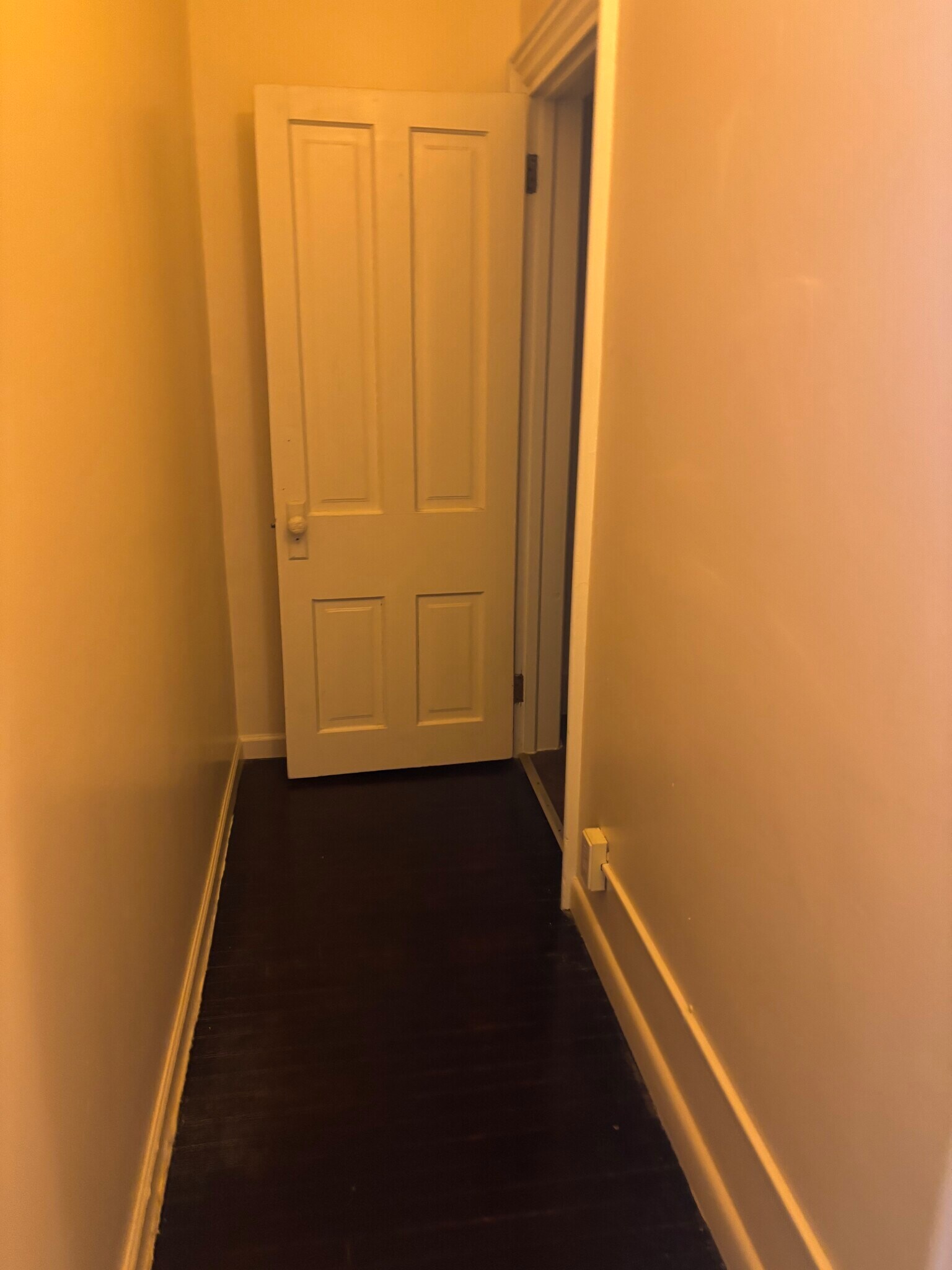 Building Photo - 1509 6th Ave